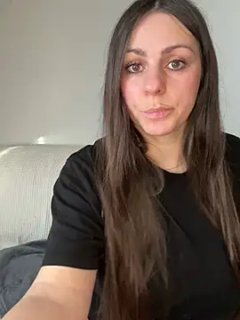 Snapshot of Loella-Rose chatting on 01/15/26, 08:40 Loella-Rose online show from 01/15/26, 08:40