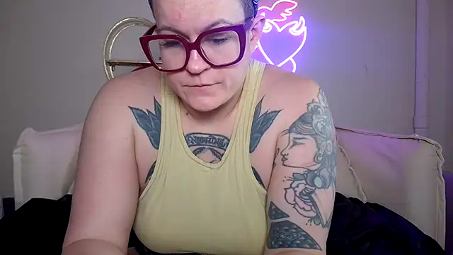 quinnmariexo online show from 02/02/26, 06:29