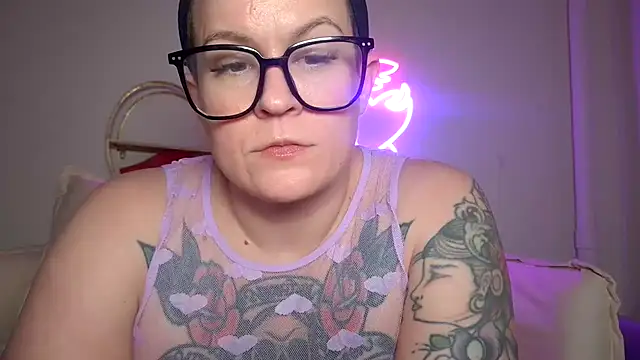 quinnmariexo online show from 02/08/26, 06:11