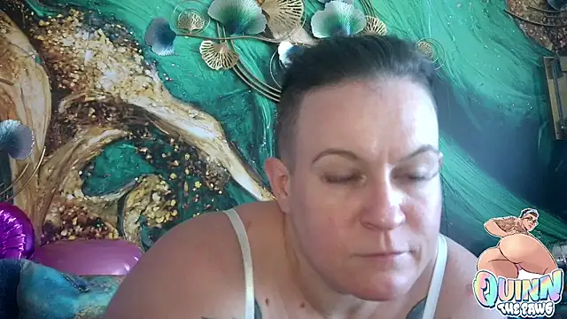 quinnmariexo online show from 12/16/25, 08:13