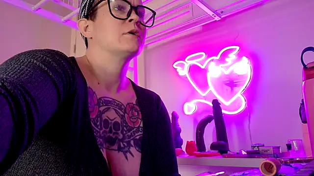 quinnmariexo online show from 02/17/26, 05:32