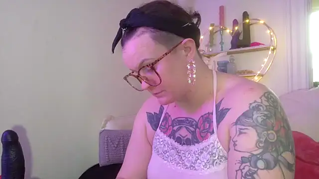 quinnmariexo online show from 03/05/26, 09:22