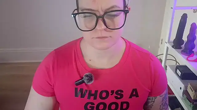 quinnmariexo online show from 02/16/26, 05:22