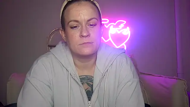 quinnmariexo online show from 01/11/26, 04:52