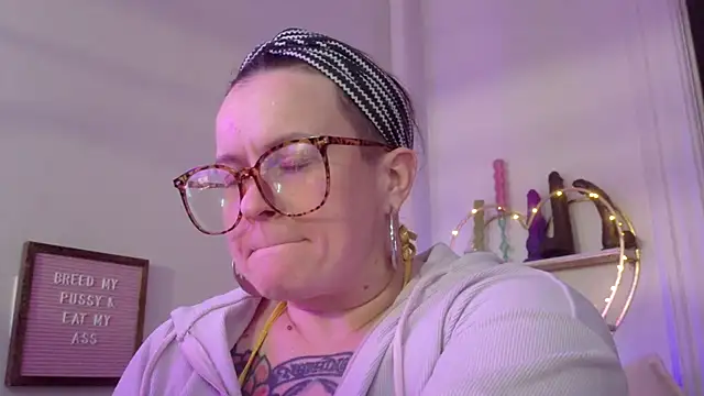 quinnmariexo online show from 03/07/26, 04:52