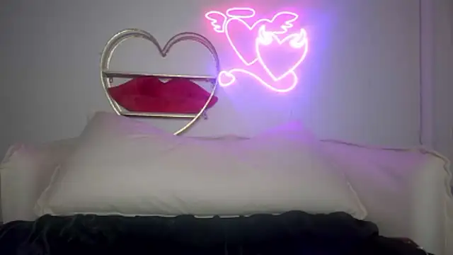 quinnmariexo online show from 01/14/26, 06:00