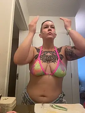 quinnmariexo online show from 10/25/25, 06:30