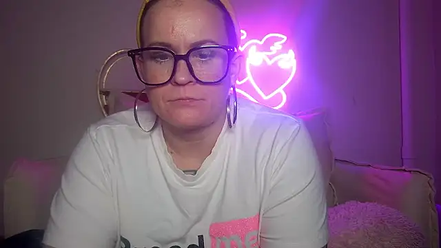 quinnmariexo online show from 01/12/26, 07:04