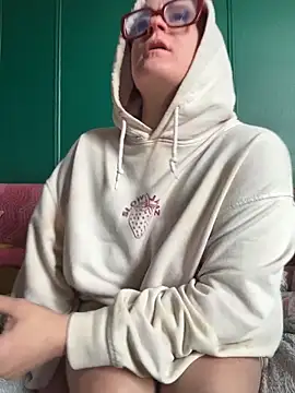 quinnmariexo online show from 03/25/26, 03:11