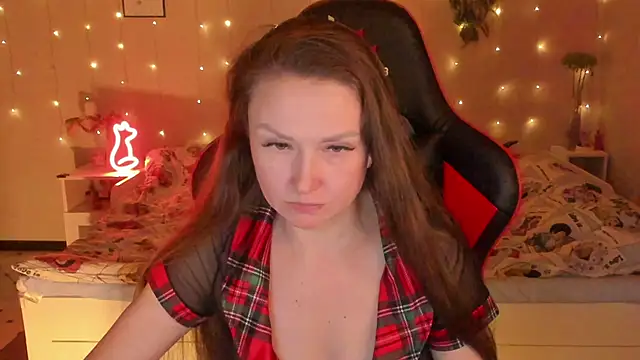 desperatehousewife   online show from 03/24/26, 07:14