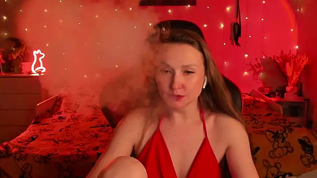 Snapshot of desperatehousewife__ chatting on 09/19/25, 05:39 desperatehousewife online show from 09/19/25, 05:39