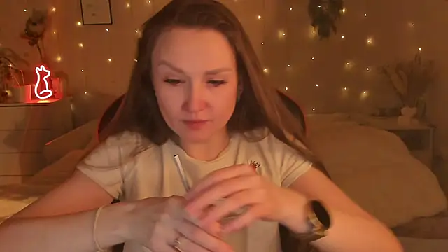 desperatehousewife   online show from 02/21/26, 07:05