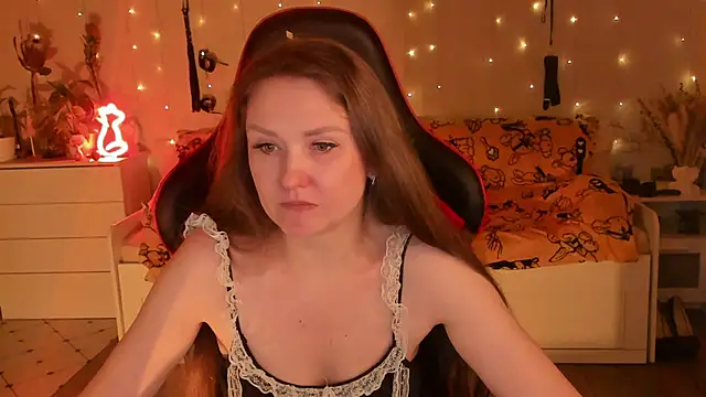 desperatehousewife   online show from 11/08/25, 06:11