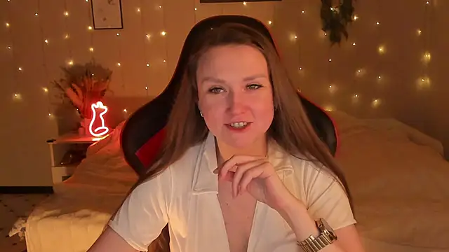 desperatehousewife   online show from 02/23/26, 08:20