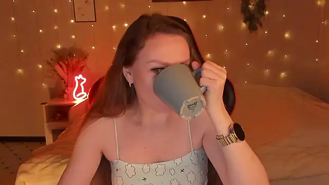 desperatehousewife   online show from 03/01/26, 07:03