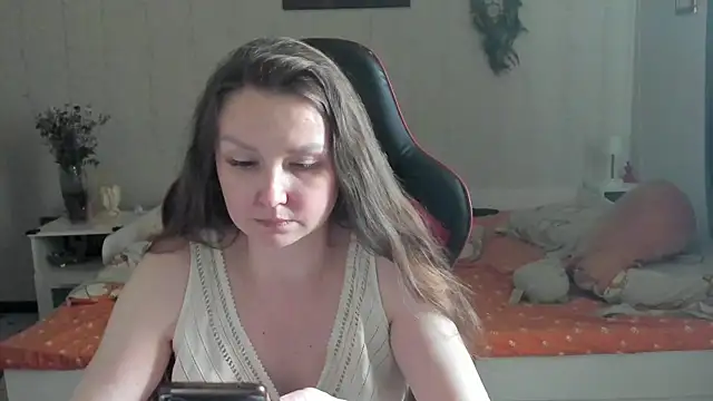 Snapshot of desperatehousewife__ chatting on 07/13/26, 02:49 desperatehousewife online show from 07/13/26, 02:49