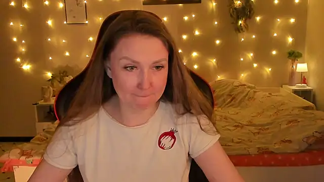 desperatehousewife   online show from 05/16/26, 07:02