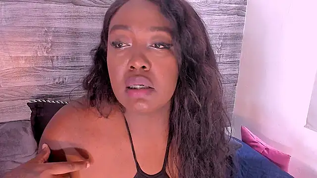 Aishaza1 online show from 02/05/25, 07:20