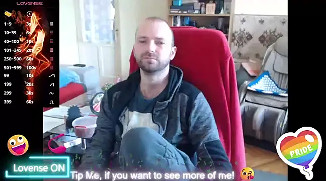 Snapshot of RealManHaveHairy chatting on 03/17/25, 02:01 RealManHaveHairy online show from 03/17/25, 02:01