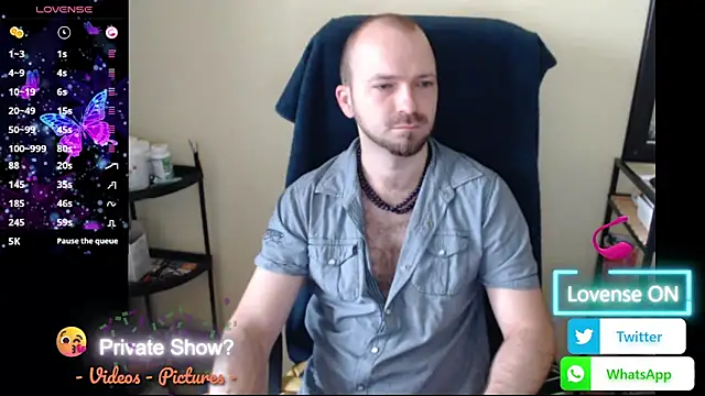 Snapshot of RealManHaveHairy chatting on 06/04/26, 04:17 RealManHaveHairy online show from 06/04/26, 04:17