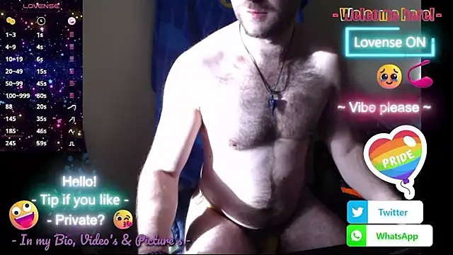 Snapshot of RealManHaveHairy chatting on 10/20/25, 06:48 RealManHaveHairy online show from 10/20/25, 06:48