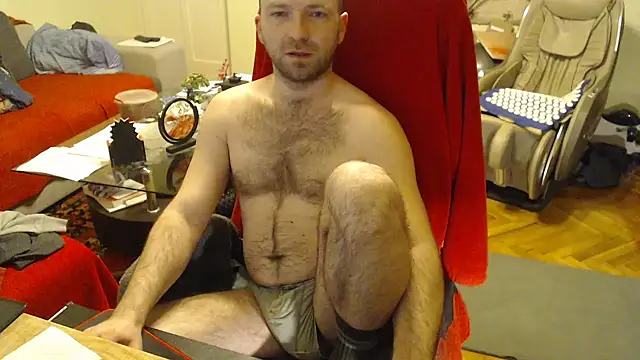 Snapshot of RealManHaveHairy chatting on 03/13/25, 06:23 RealManHaveHairy online show from 03/13/25, 06:23