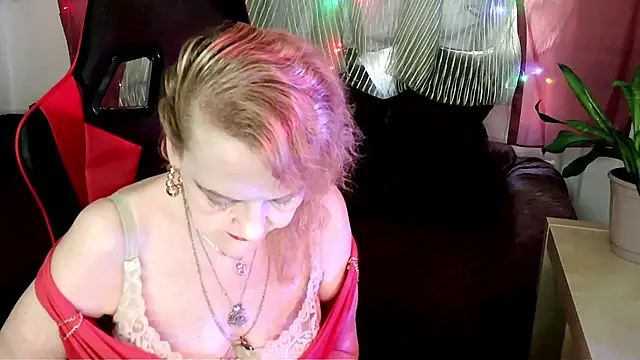 Snapshot of Liset_Monro chatting on 06/07/26, 04:45 Liset Monro online show from 06/07/26, 04:45