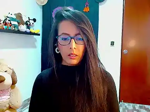 Snapshot of ella_peck chatting on 12/01/24, 11:21 ella peck online show from 12/01/24, 11:21