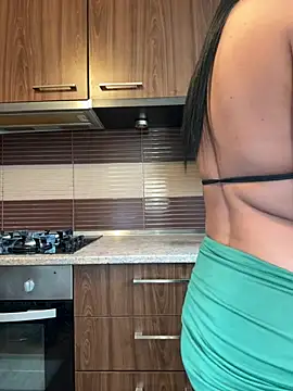 Hotmomcheckk  online show from 03/12/25, 08:41