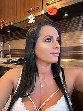 Hotmomcheckk  online show from 11/08/25, 09:24