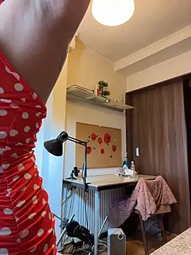 Hotmomcheckk  online show from 02/08/26, 09:18