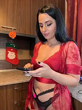 Hotmomcheckk  online show from 12/17/25, 11:15