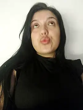 Snapshot of Sophie-hatter chatting on 03/20/25, 02:19 Sophie-hatter online show from 03/20/25, 02:19