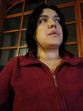 Snapshot of Sophie-hatter chatting on 03/14/25, 02:20 Sophie-hatter online show from 03/14/25, 02:20