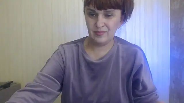 Snapshot of EverlastBlum chatting on 10/21/25, 04:50 EverlastBlum online show from 10/21/25, 04:50