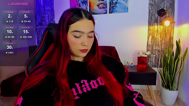 Snapshot of Ariadna_sc chatting on 11/13/25, 05:39 Ariadna sc online show from 11/13/25, 05:39