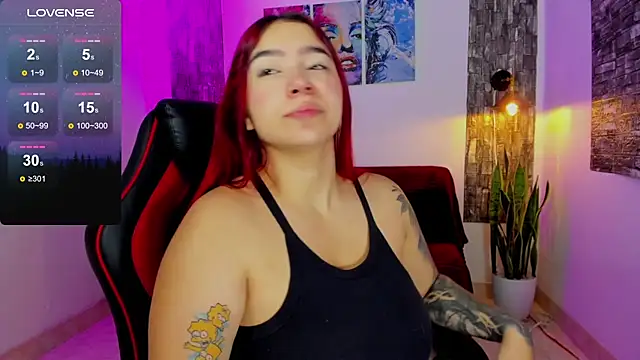 Snapshot of Ariadna_sc chatting on 10/11/25, 12:28 Ariadna sc online show from 10/11/25, 12:28