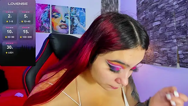 Snapshot of Ariadna_sc chatting on 10/29/25, 01:32 Ariadna sc online show from 10/29/25, 01:32