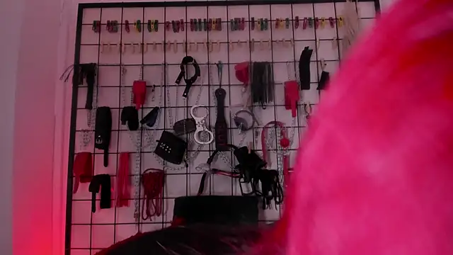 charrlotte quinn online show from 10/20/25, 02:39