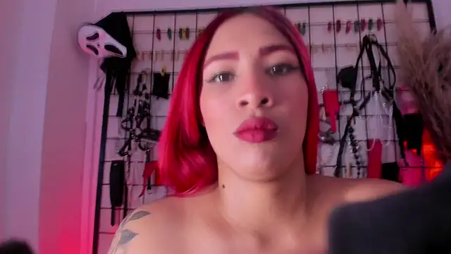 charrlotte quinn online show from 12/05/25, 02:59