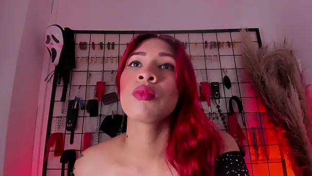 charrlotte quinn online show from 11/04/25, 02:43