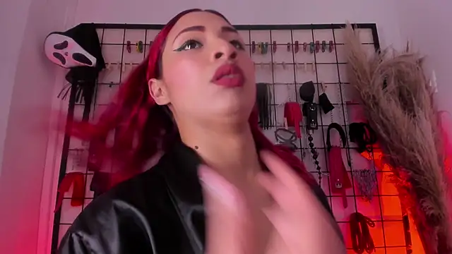 charrlotte quinn online show from 11/29/25, 04:07