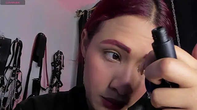 charrlotte quinn online show from 04/21/26, 12:34