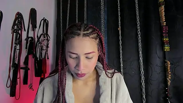 Snapshot of charrlotte_quinn chatting on 02/25/26, 12:38 charrlotte quinn online show from 02/25/26, 12:38