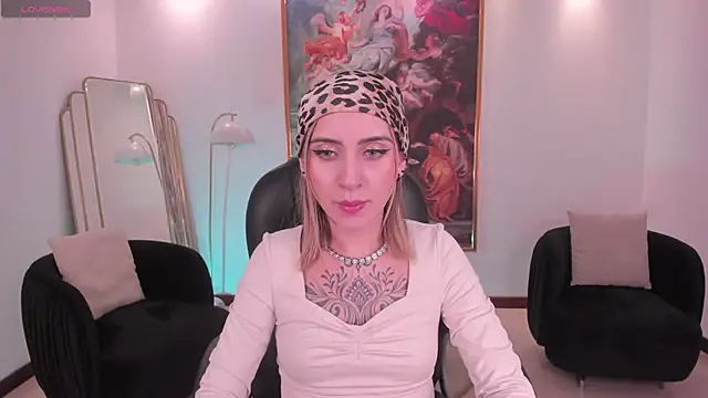 MollySundersX online show from 03/25/26, 04:12