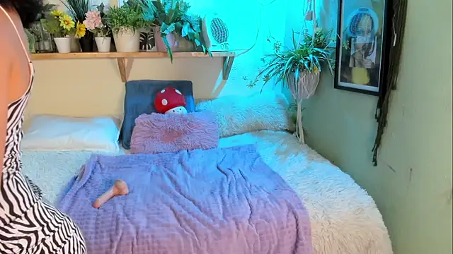 MiaaRose online show from 11/20/25, 09:36