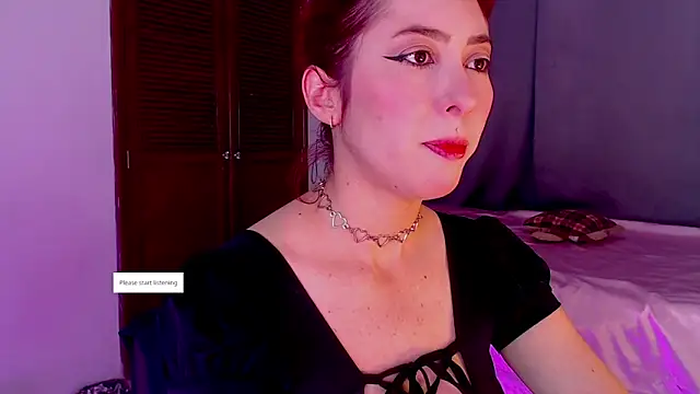 lanaturner  online show from 11/10/25, 10:15
