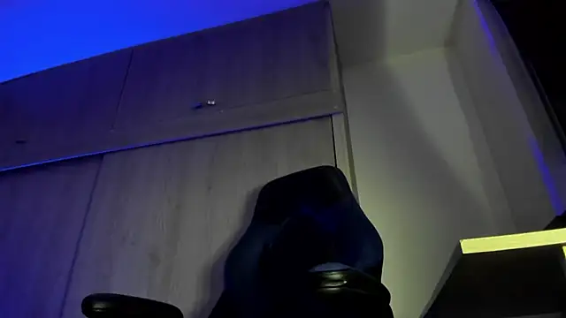 male pussy online show from 11/03/25, 01:55