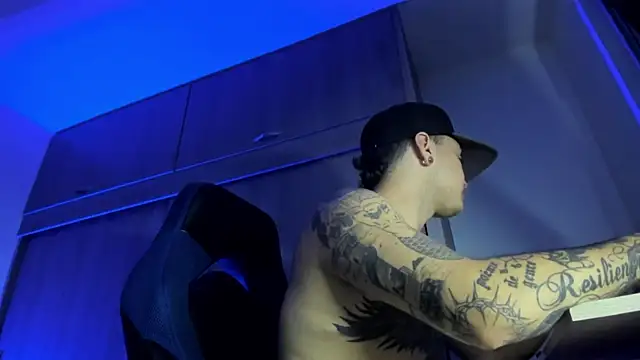 male pussy online show from 12/19/25, 10:34