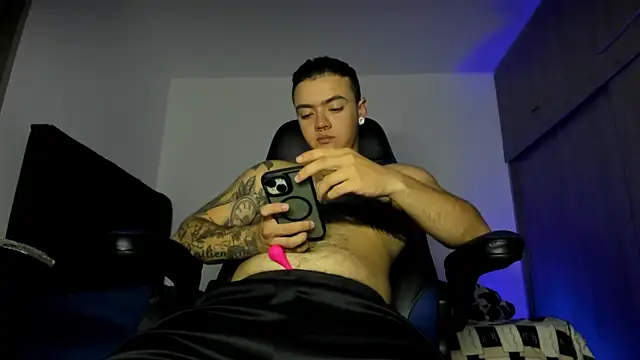 male pussy online show from 10/29/25, 03:38